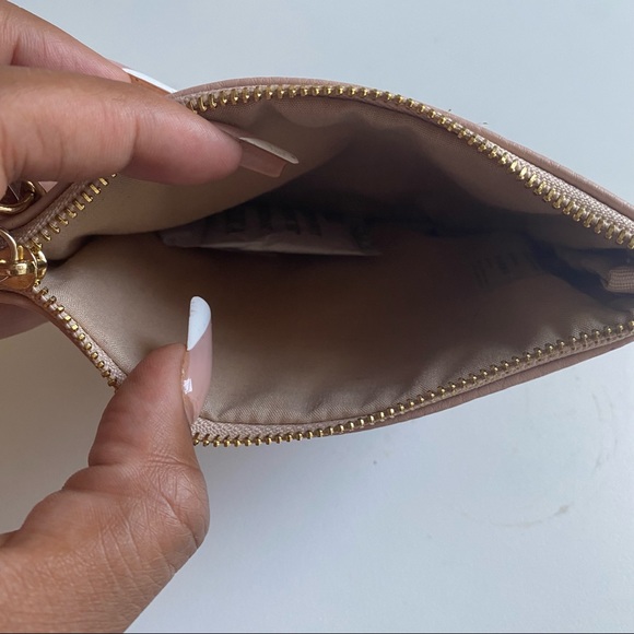 Blush Chloe Makeup/Travel Pouch (Brand New) - Picture 3 of 5